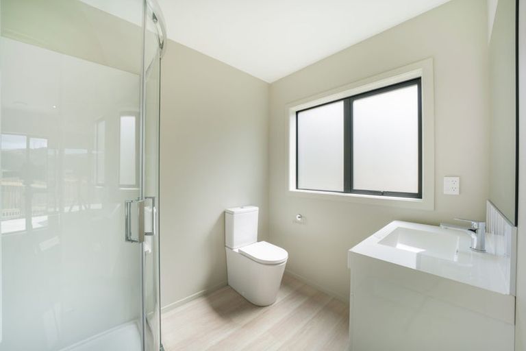 Photo of property in 5 Swinton Place, Churton Park, 6037