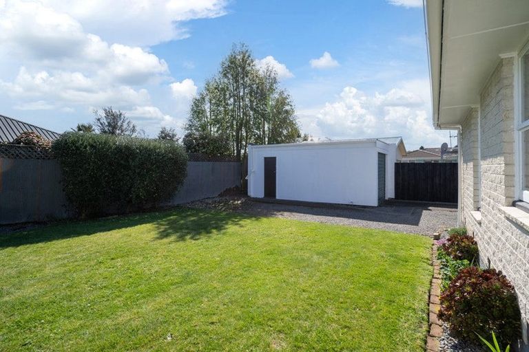 Photo of property in 6 Meldrum Place, Bishopdale, Christchurch, 8051