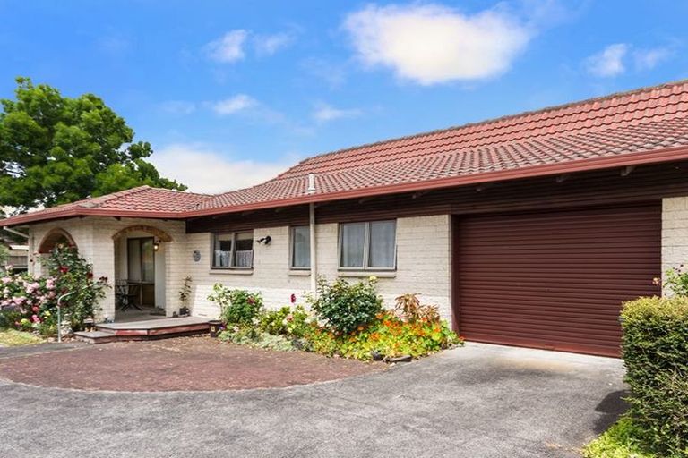 Photo of property in 1/34 Ashdown Place, Pahurehure, Papakura, 2113