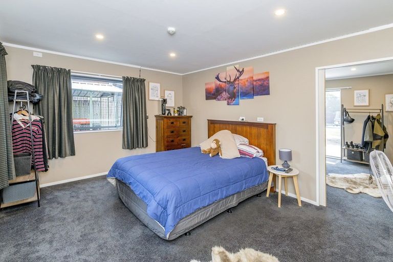 Photo of property in 14 Quinn Road, Levin, 5510