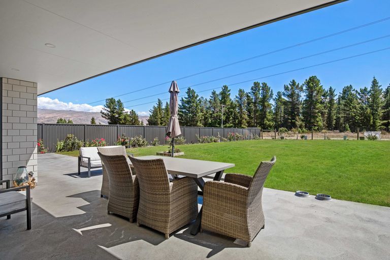 Photo of property in 45 Larch Crescent, Alexandra, 9320