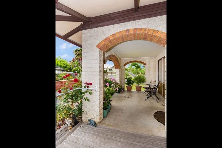 Photo of property in 1/34 Ashdown Place, Pahurehure, Papakura, 2113