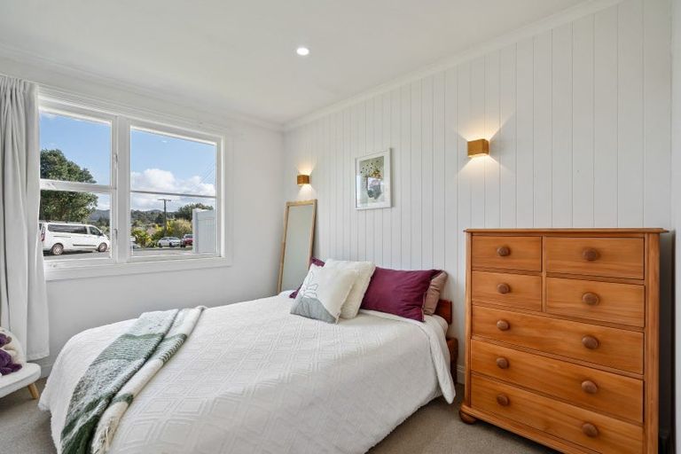 Photo of property in 14 Adams Place, Te Kamo, Whangarei, 0112