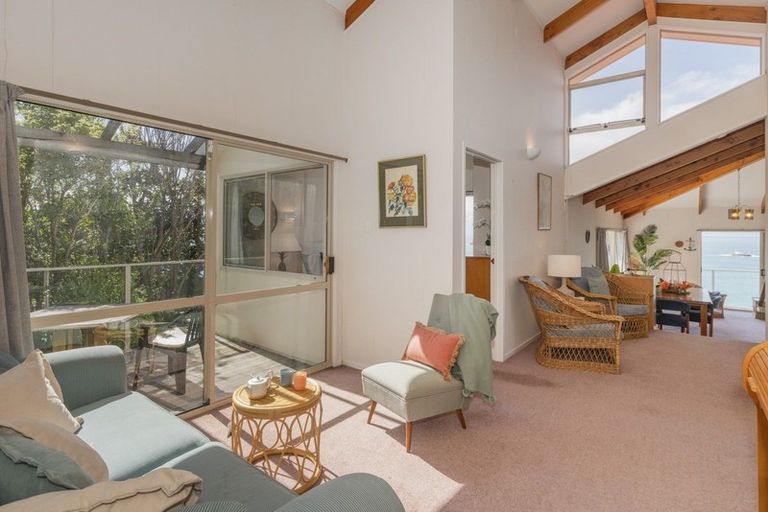 Photo of property in 76 Grange Road, Hahei, Whitianga, 3591