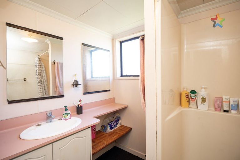 Photo of property in 240 Princes Street, Strathern, Invercargill, 9812