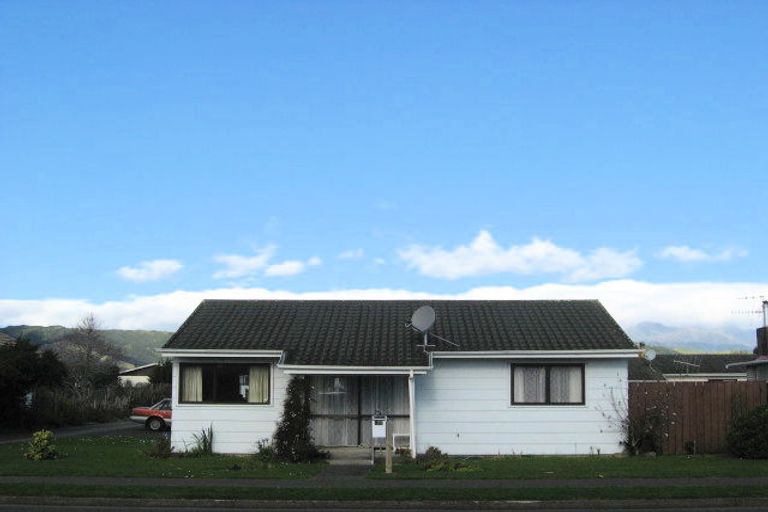 Photo of property in 156 Bartholomew Road, Levin, 5510