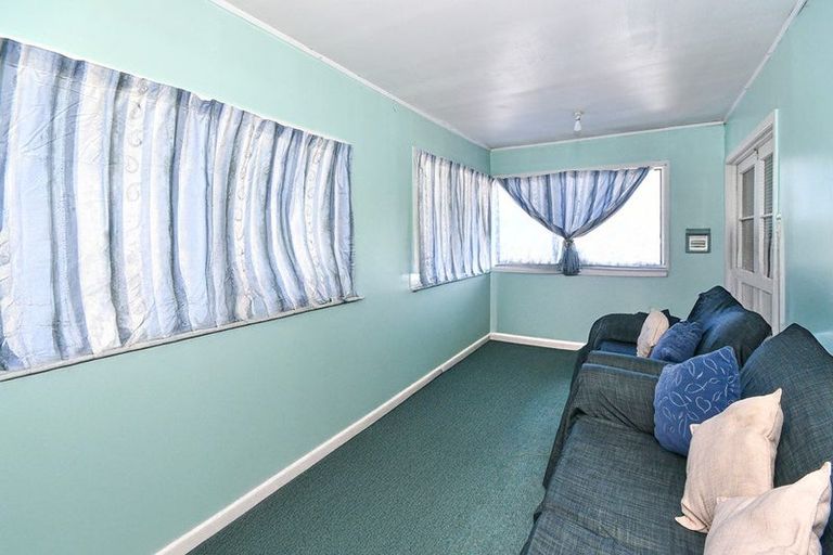 Photo of property in 12 Vickerman Street, Otara, Auckland, 2023