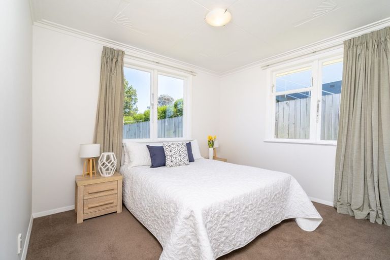 Photo of property in 27 Hanlon Street, Halfway Bush, Dunedin, 9010