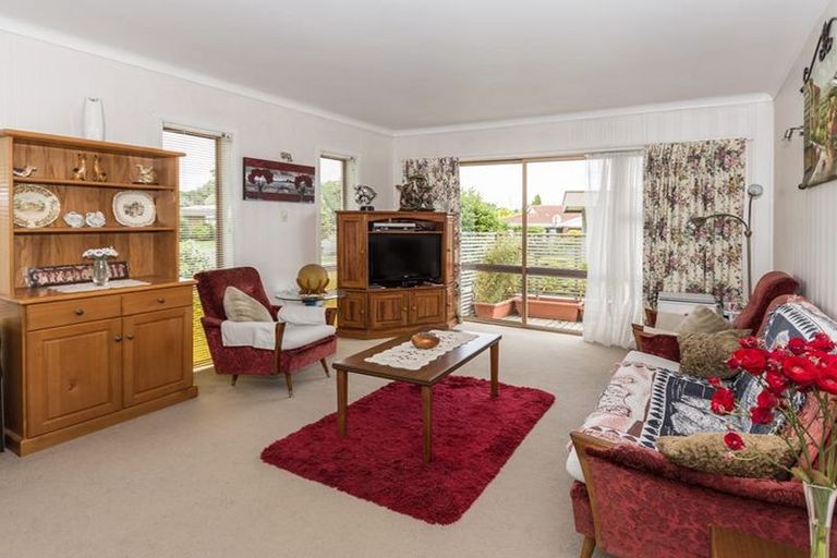 Photo of property in 1/34 Ashdown Place, Pahurehure, Papakura, 2113