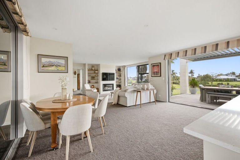 Photo of property in 71 Palm Springs Boulevard, Papamoa Beach, Papamoa, 3118