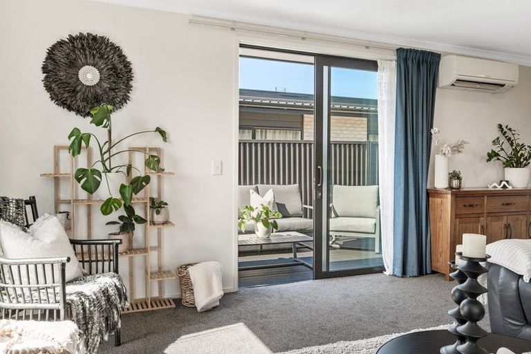 Photo of property in 49 Owhiro Avenue, Mosgiel, 9024