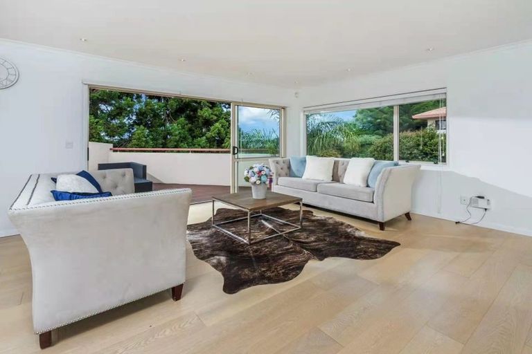 Photo of property in 18 St Clair Place, Browns Bay, Auckland, 0630