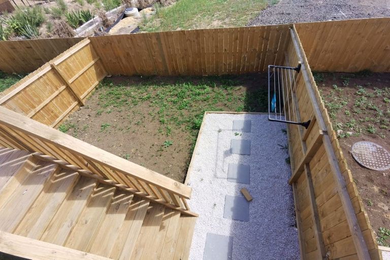 Photo of property in 9b Crestview Rise, Papakura, 2110