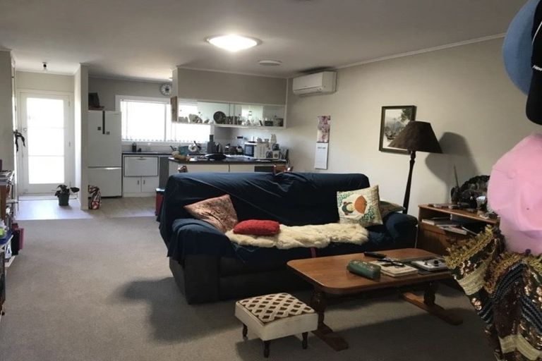 Photo of property in 12a Cooper Street, Pukekohe, 2120