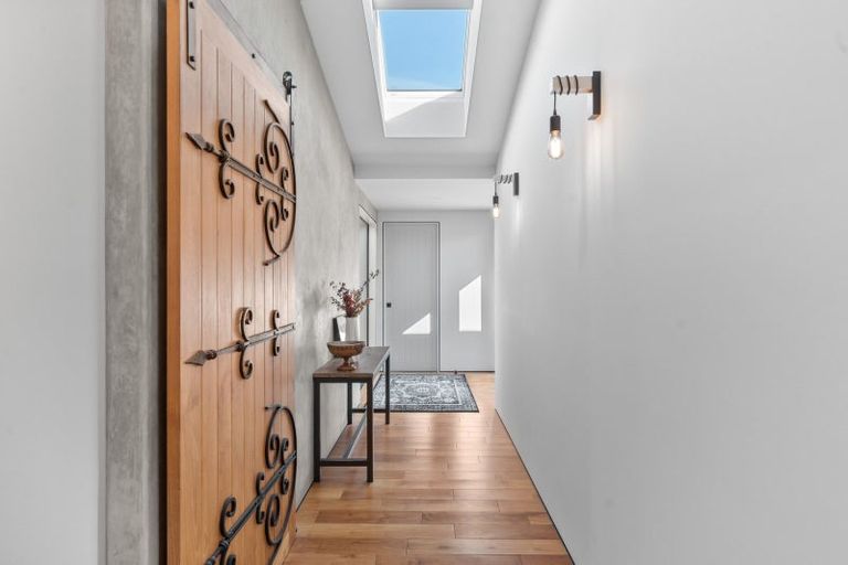 Photo of property in 20 Westwood Street, Greytown, 5712