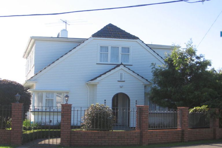 Photo of property in 25 Beaumont Avenue, Alicetown, Lower Hutt, 5010