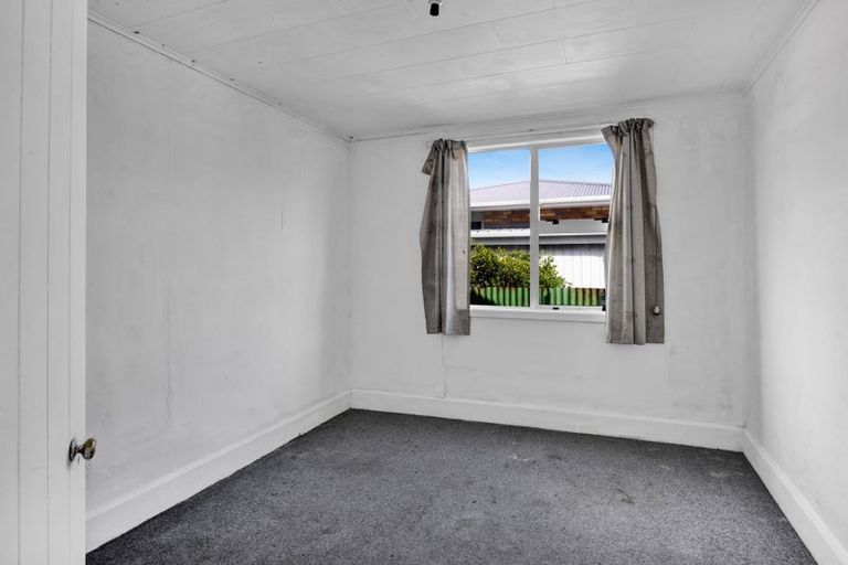 Photo of property in 20 Furlong Street, Hawera, 4610