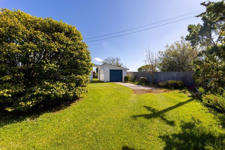 Photo of property in 23 Waitangi Road, Waverley, 4592