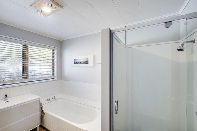Photo of property in 4 Laurent Place, Greenmeadows, Napier, 4112