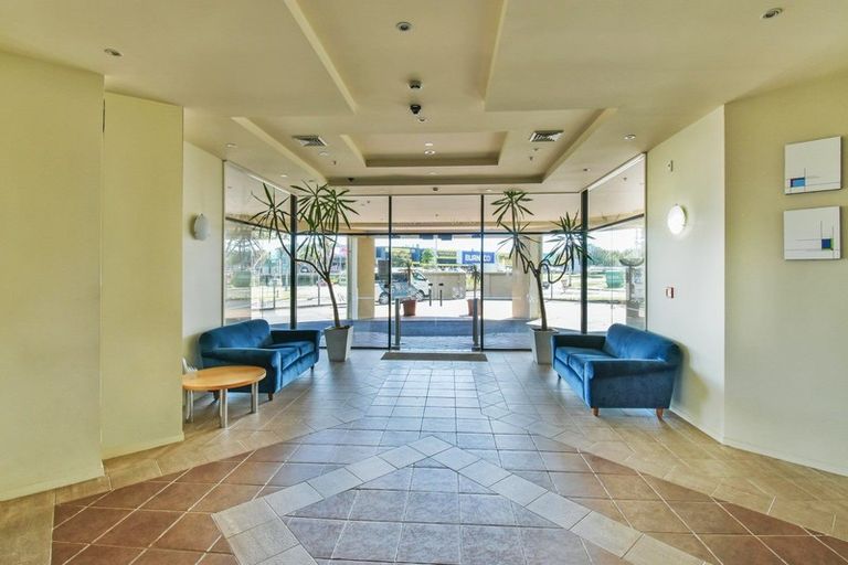 Photo of property in The Rennaissance, 2g/18 Ronwood Avenue, Manukau, Auckland, 2104