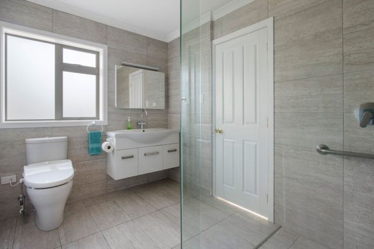 Photo of property in 32 Noble Johnston Drive, Katikati, 3129