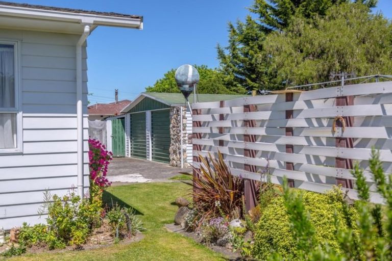 Photo of property in 8 Booth Street, Carterton, 5713