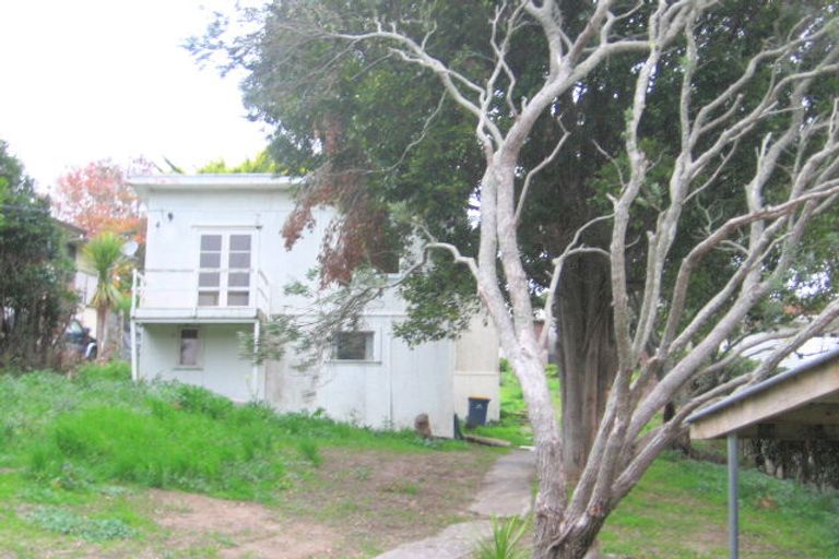 Photo of property in 24 Ramsgate Terrace, Mairangi Bay, Auckland, 0630
