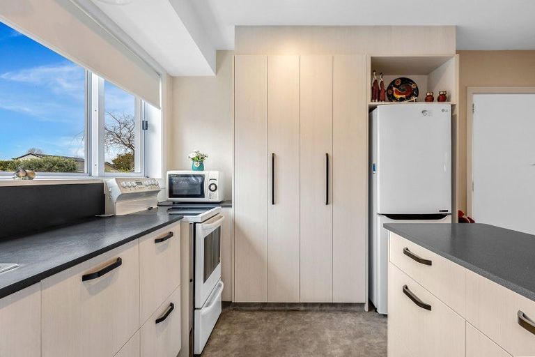 Photo of property in 1/5 Chislehurst Place, Bryndwr, Christchurch, 8052