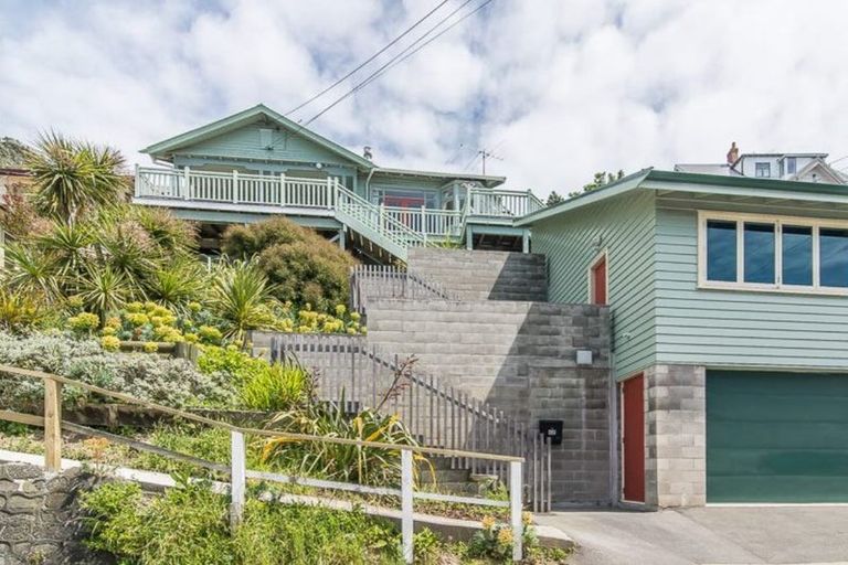 Photo of property in 48 Maida Vale Road, Roseneath, Wellington, 6011