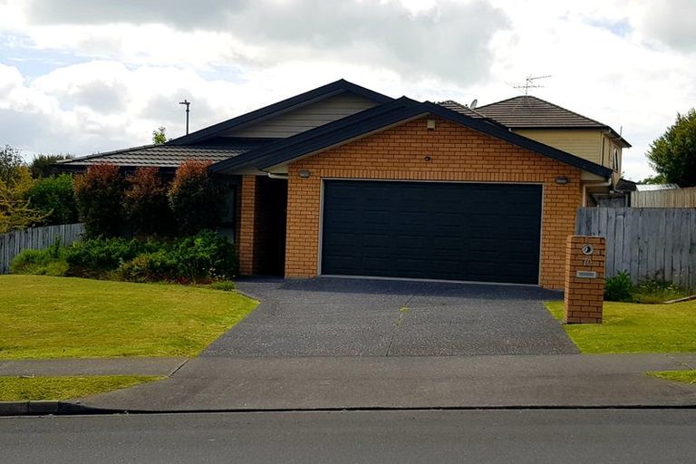 Photo of property in 70 Westgate Drive, Massey, Auckland, 0614