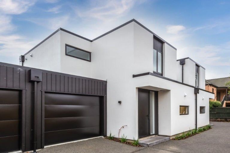 Photo of property in 2/10 Bishop Street, St Albans, Christchurch, 8014