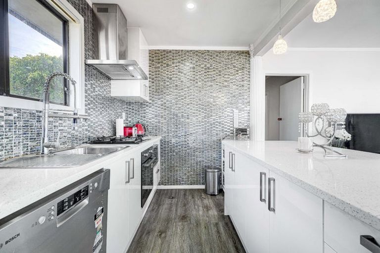 Photo of property in 29 Ellis Avenue, Mount Roskill, Auckland, 1041