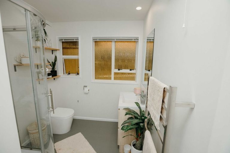 Photo of property in 92 Roberta Drive, Somerfield, Christchurch, 8024