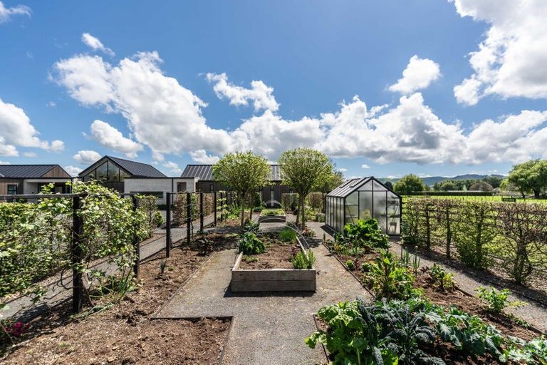 Photo of property in 2/164 Fencourt Road, Cambridge, 3496