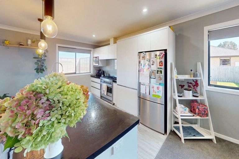 Photo of property in 20b Phillips Street, Sanson, 4817