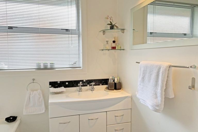 Photo of property in 8 Christie Street, Balclutha, 9230