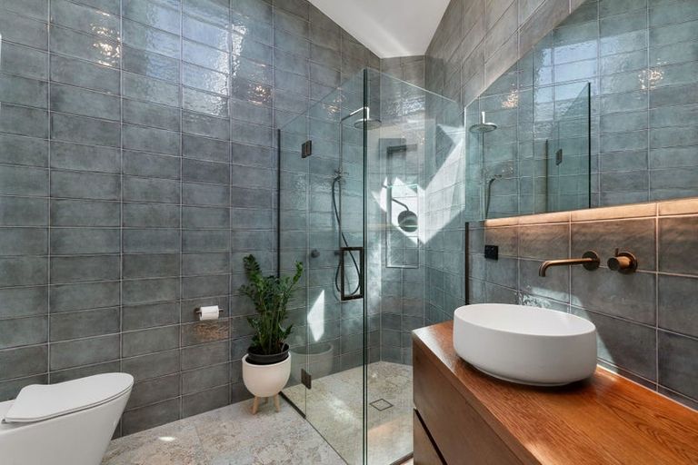 Photo of property in 18 Centennial Avenue, Arrowtown, 9302