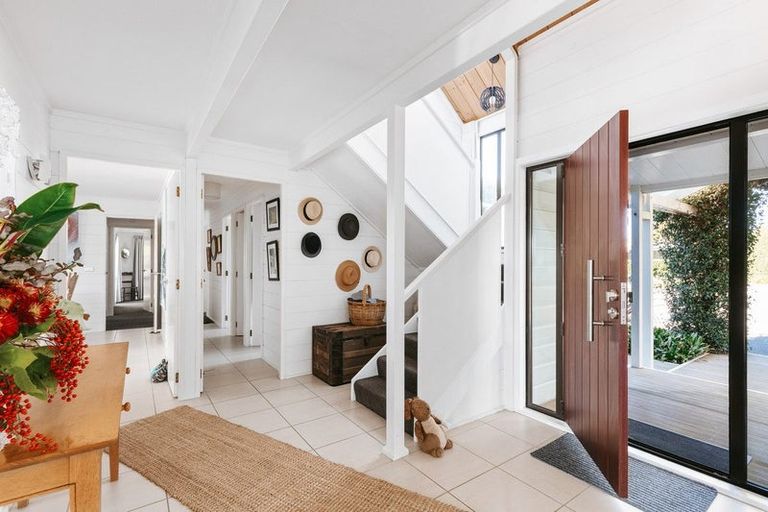 Photo of property in 240d Omokoroa Road, Omokoroa, Tauranga, 3114