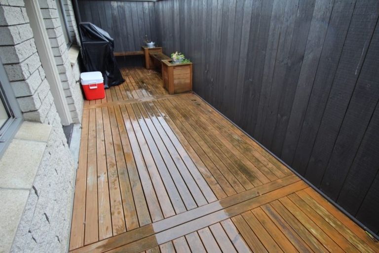 Photo of property in 5 South Street, West End, Palmerston North, 4410