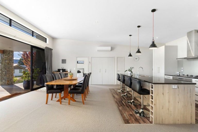 Photo of property in 7 Daniels Terrace, Wanaka, 9305
