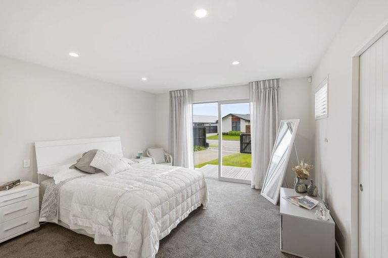 Photo of property in 36 Rannoch Drive, Broomfield, Christchurch, 8042