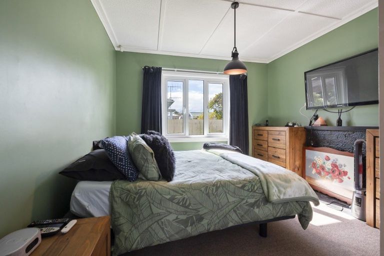 Photo of property in 21 Blackwell Street, Marton, 4710