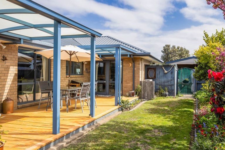 Photo of property in 62 Aston Drive, Waimairi Beach, Christchurch, 8083