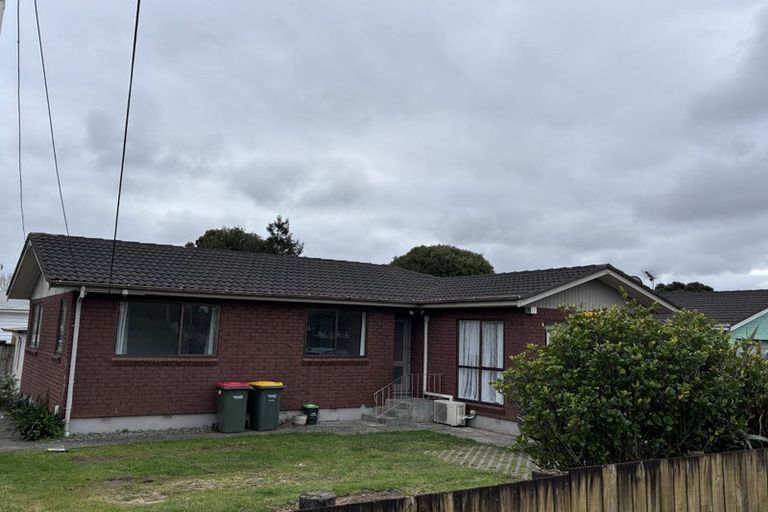 Photo of property in 337 Swanson Road, Ranui, Auckland, 0612