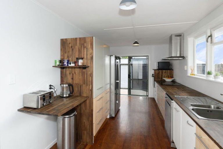 Photo of property in 297 Main Highway, Otaki, 5512