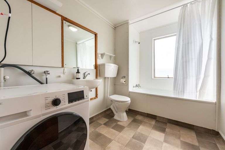 Photo of property in Iona Towers, 401/140 Abel Smith Street, Te Aro, Wellington, 6011