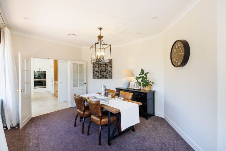Photo of property in 2 Balmoral Drive, Terrace End, Palmerston North, 4410