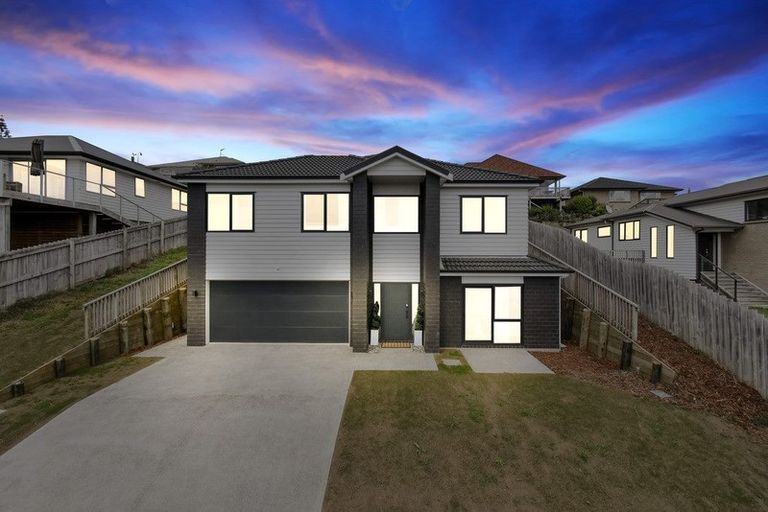 Photo of property in 135 Isabella Drive, Pukekohe, 2120