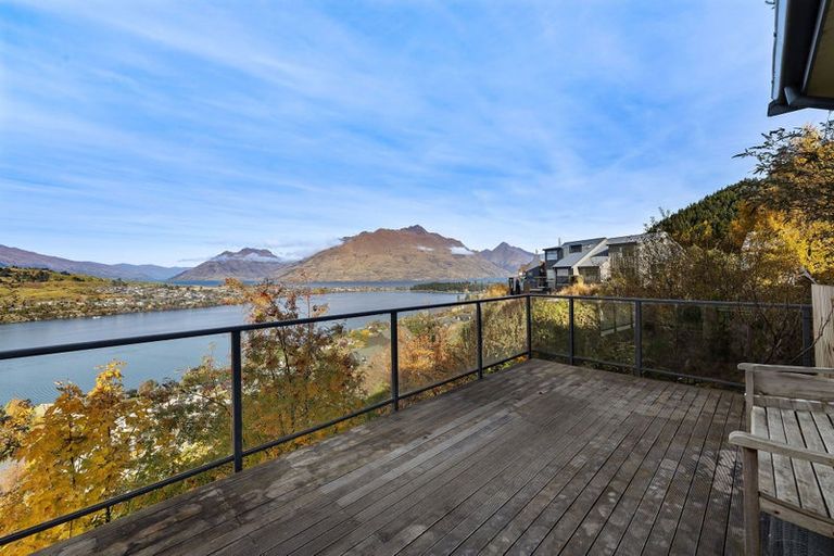 Photo of property in 105 Goldfield Heights, Queenstown, 9300