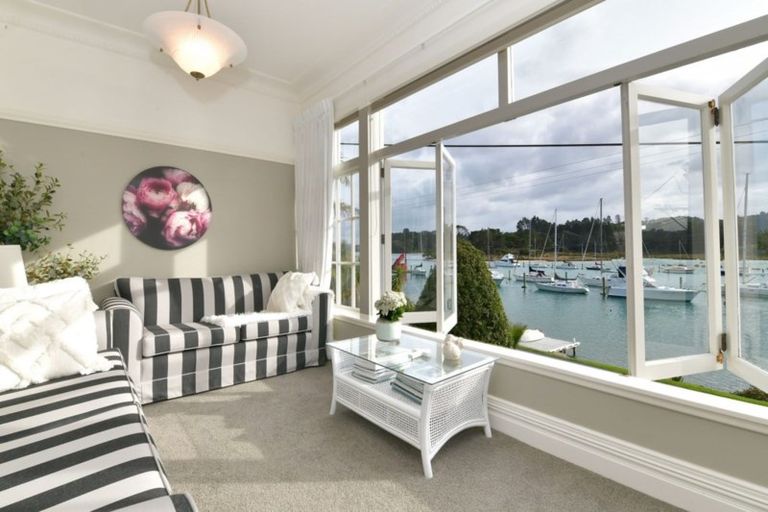 Photo of property in 260 Wade River Road, Wade Heads, Whangaparaoa, 0932